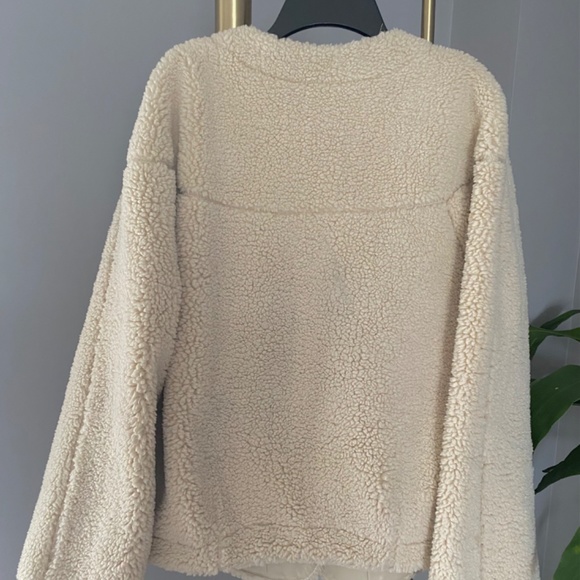 Faux fur Sherpa jacket - Picture 2 of 5